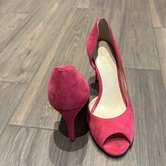 Peep toe pumps - Picture 4 of 6